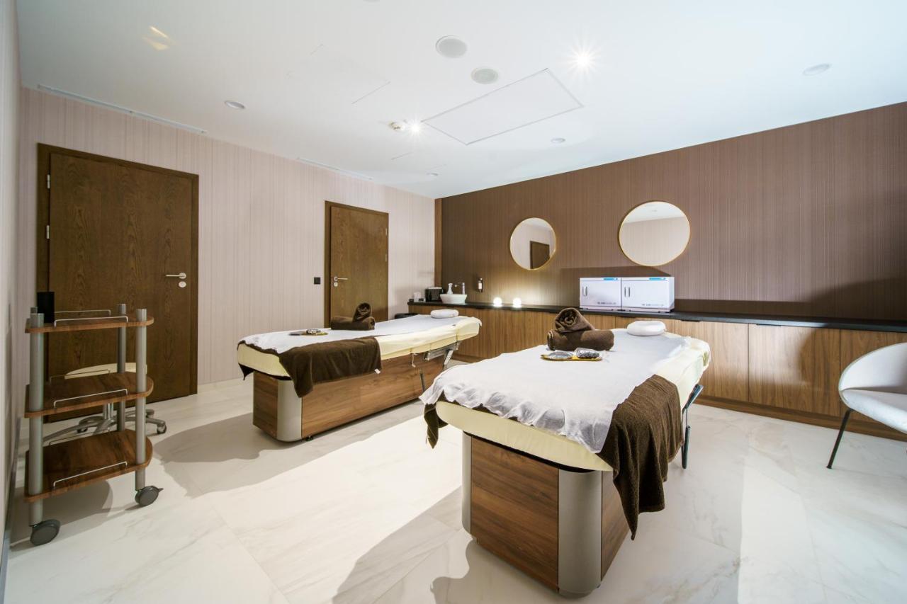 Elements Hotel&Spa Свєрадув-Здруй Екстер'єр фото The spa at The Dorchester