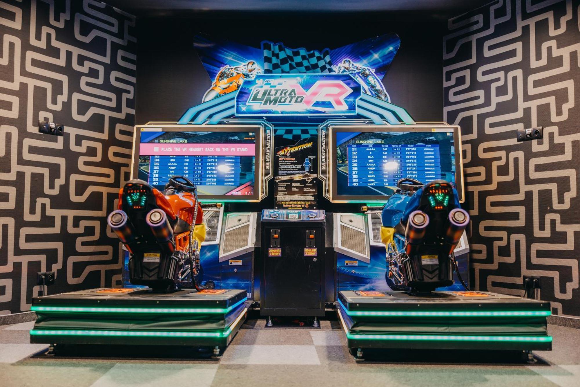 Elements Hotel&Spa Свєрадув-Здруй Екстер'єр фото A SuperBike 3 arcade racing game
